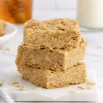 No-Bake Flourless Peanut Butter Oat Bars, naturally sweetened and easy to prepare.